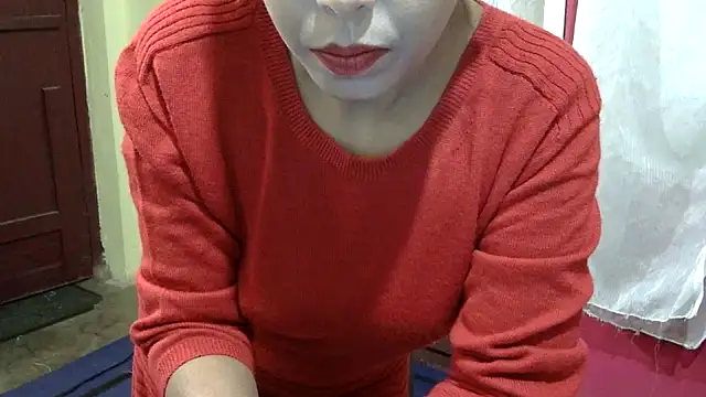 Snapshot of Pramila_Manish chatting on 12-20-25, 02:18 Pramila Manish online show from 12-20-25, 02:18