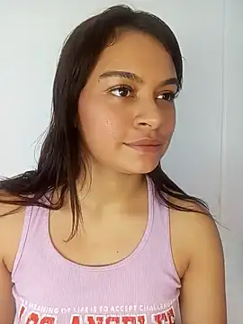 Lori Evanss online show from 12-30-24, 03:14