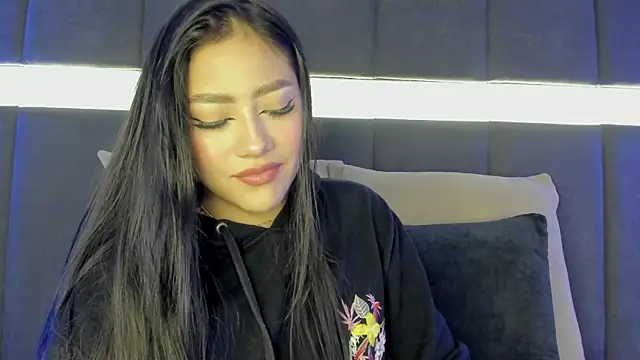 nicolle pierce online show from 02-05-25, 12:38