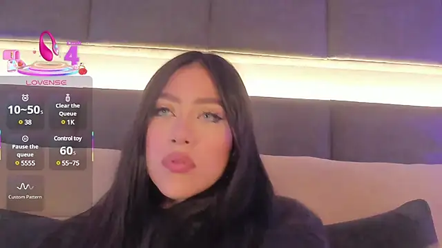 nicolle pierce online show from 03-10-25, 12:26