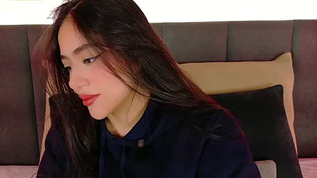 nicolle pierce online show from 10-20-25, 01:44