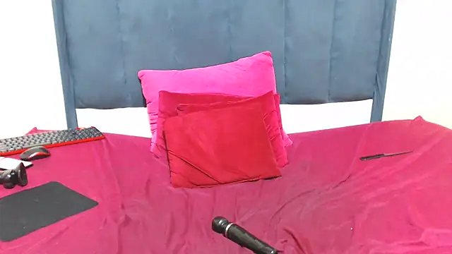 kittykhloe22 online show from 03-03-25, 08:43