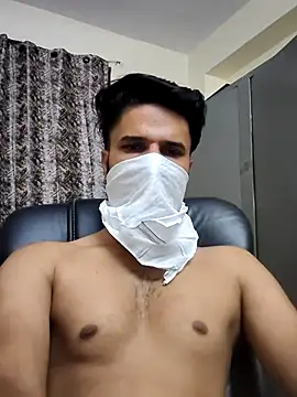 Snapshot of davidss57400 chatting on 10-10-25, 05:23 davidss57400 online show from 10-10-25, 05:23