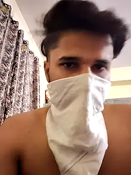 Snapshot of davidss57400 chatting on 11-29-25, 04:10 davidss57400 online show from 11-29-25, 04:10