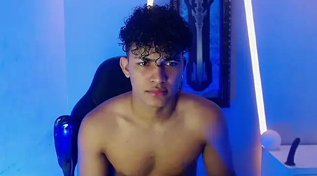 jamescurli  online show from 12-30-24, 04:53