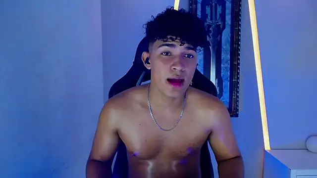 jamescurli  online show from 01-09-25, 08:03