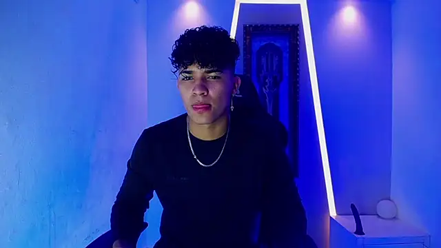 jamescurli  online show from 01-13-25, 05:01