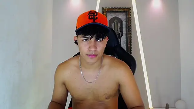 jamescurli  online show from 01-14-25, 07:59