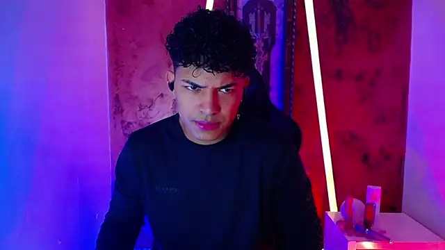 jamescurli  online show from 01-27-25, 04:41