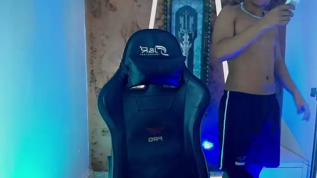 jamescurli  online show from 02-06-25, 05:03