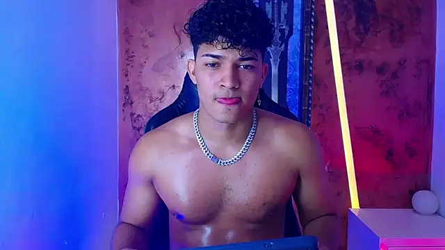 jamescurli  online show from 02-07-25, 07:40