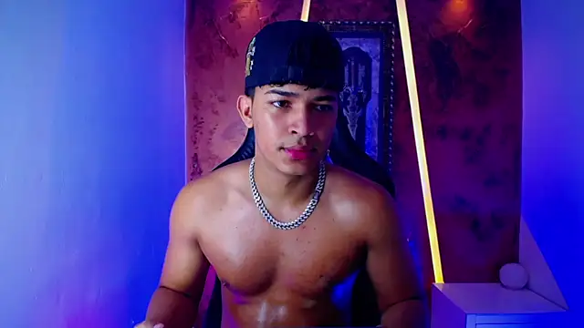 jamescurli  online show from 02-11-25, 04:44