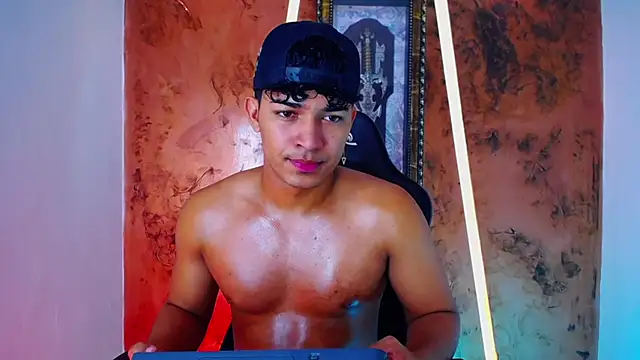 jamescurli  online show from 02-13-25, 04:00