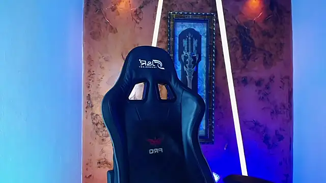 jamescurli  online show from 02-15-25, 07:38