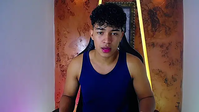 jamescurli  online show from 02-17-25, 09:13