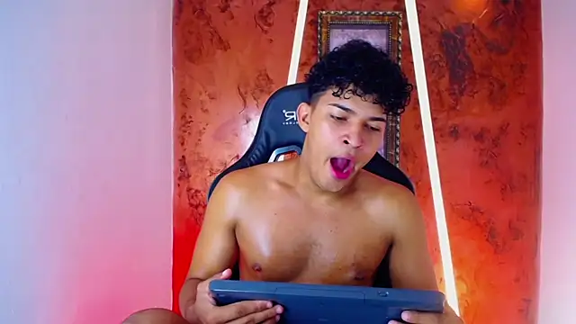 jamescurli  online show from 03-02-25, 04:28