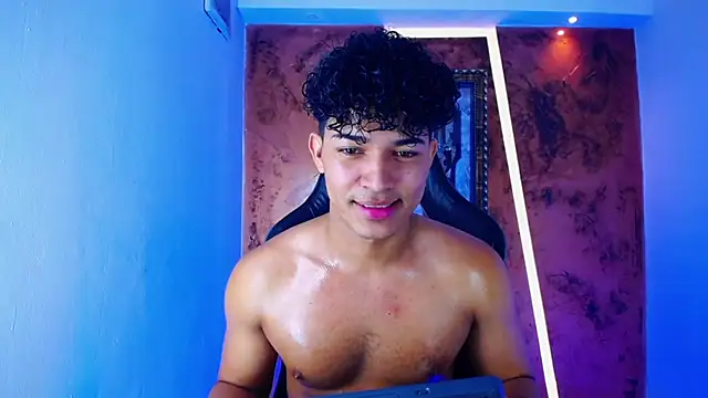 jamescurli  online show from 03-03-25, 09:00