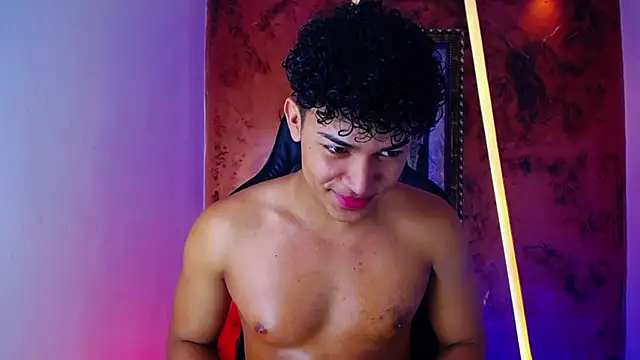 jamescurli  online show from 03-06-25, 05:46