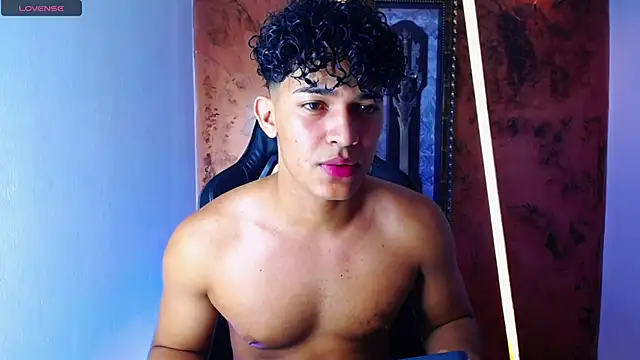 jamescurli  online show from 03-14-25, 07:59