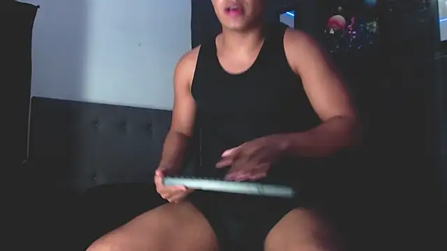 jamescurli  online show from 10-12-25, 01:37