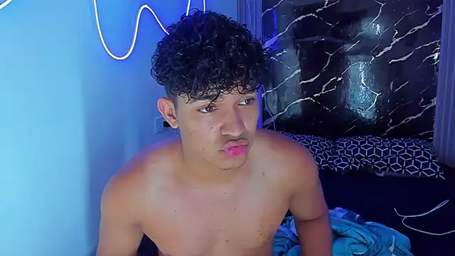 jamescurli  online show from 10-24-25, 10:50