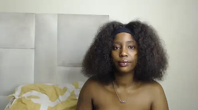 Snapshot of Spicey-Cheekss chatting on 12-08-24, 07:00 Spicey-Cheekss online show from 12-08-24, 07:00