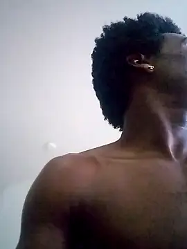 Snapshot of pikolo97 chatting on 09-22-25, 10:39 pikolo97 online show from 09-22-25, 10:39