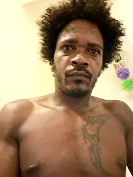 Snapshot of pikolo97 chatting on 10-26-25, 07:36 pikolo97 online show from 10-26-25, 07:36