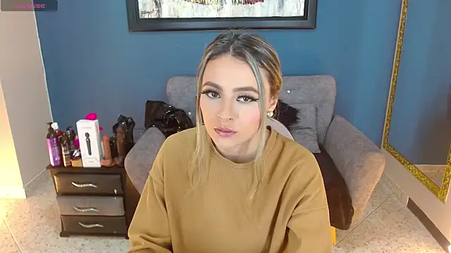 Snapshot of miacarperr1 chatting on 03-15-25, 08:43 miacarperr1 online show from 03-15-25, 08:43