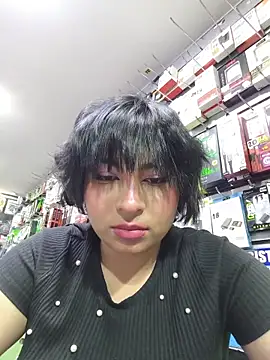 Snapshot of TioreHentai chatting on 12-15-25, 12:04 TioreHentai online show from 12-15-25, 12:04