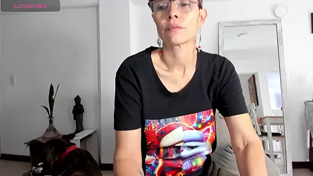 Snapshot of MireyaTorresGu chatting on 01-30-25, 01:53 MireyaTorresGu online show from 01-30-25, 01:53