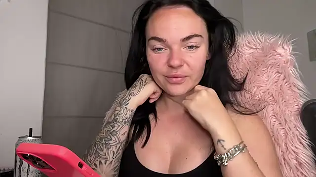 Snapshot of yorkshiregal chatting on 03-16-25, 05:36 yorkshiregal online show from 03-16-25, 05:36