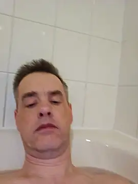 Hectorthyssen1 online show from 02-18-25, 08:14