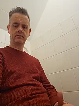 Hectorthyssen1 online show from 04-08-26, 09:31