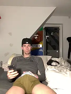 MikesWood21 online show from 01-16-25, 01:58