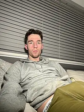 MikesWood21 online show from 02-27-25, 12:32