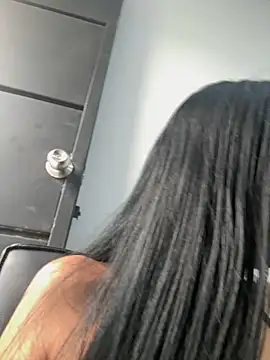 Baby Niels online show from 09-28-25, 02:11