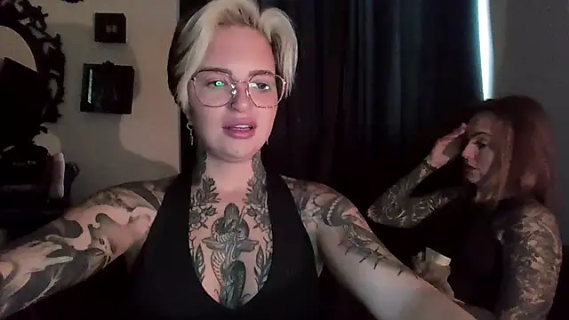 Snapshot of Alexandersonxo chatting on 10-12-25, 10:47 Alexandersonxo online show from 10-12-25, 10:47