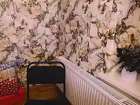 Queen ofLove online show from 01-31-25, 01:12