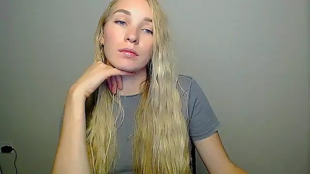 Queen ofLove online show from 10-07-25, 10:51