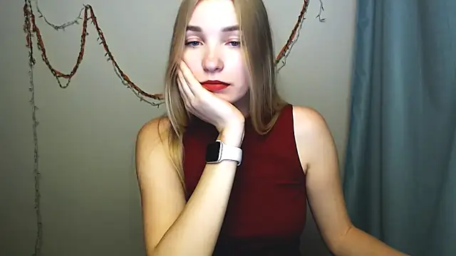 Queen ofLove online show from 12-22-25, 02:36