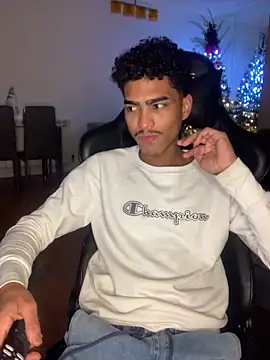 Ryan-hot online show from 12-28-24, 03:15