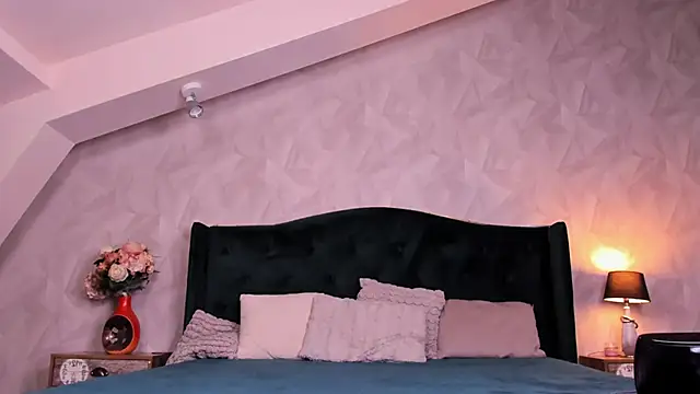 BaileyHays online show from 12-07-24, 06:43