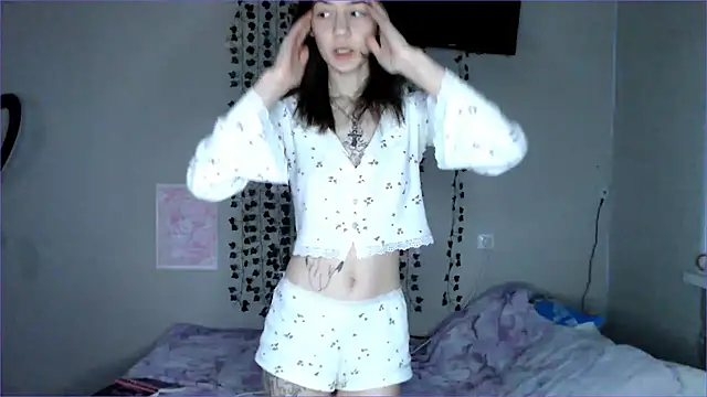 Snapshot of Cyber_hoe chatting on 12-22-24, 12:50 Cyber hoe online show from 12-22-24, 12:50