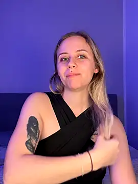 lunawolf21 online show from 01-07-26, 07:33