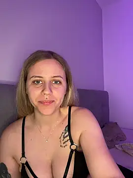 lunawolf21 online show from 01-14-26, 07:36