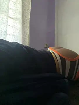 Snapshot of mikemacluffy chatting on 12-22-24, 03:44 mikemacluffy online show from 12-22-24, 03:44