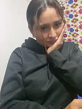 Keittly  online show from 12-15-24, 12:18