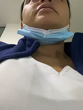 Keittly  online show from 10-15-25, 01:06