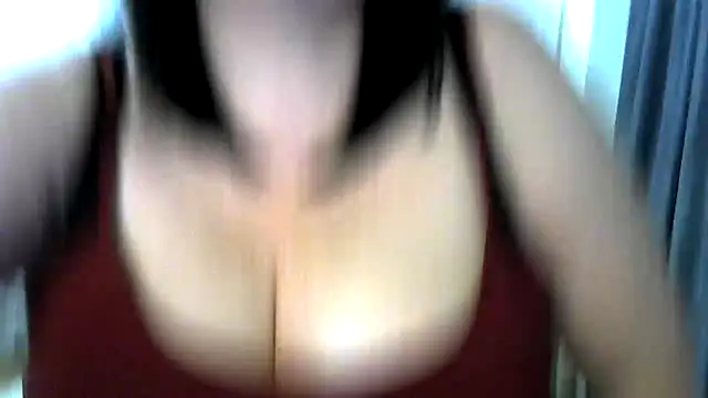 EmiliaLooo online show from 09-15-25, 04:23